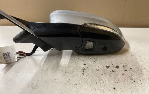 Jaguar XF X250 Front door electric wing mirror 3303051