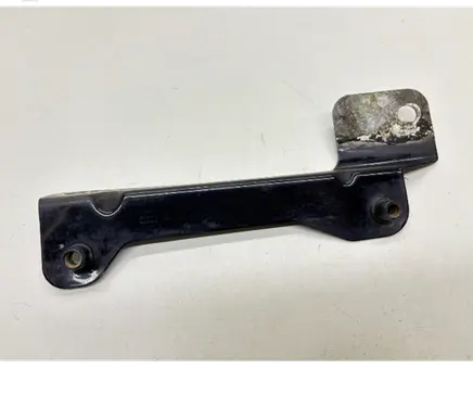 Audi A8 S8 D3 4E Fender mounting bracket 4E0810697B