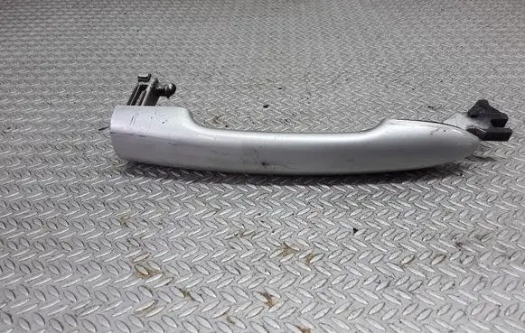 Nissan Primera Front door exterior handle