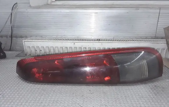 Nissan X-Trail T30 Rear/tail lights