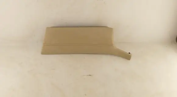 Dashboard glove box trim
