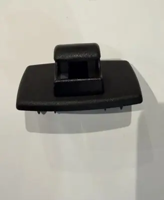 Mercedes-Benz A W176 Sun visor clip/hook/bracket A246810129051