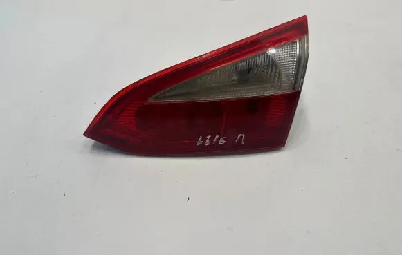 Ford Focus Tailgate rear/tail lights BM5113A602BB