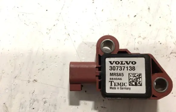 Volvo V50 Airbag deployment crash/impact sensor 30737138
