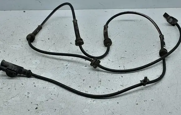 Infiniti QX70 S51 ABS brake wheel speed sensor F00C1G0001