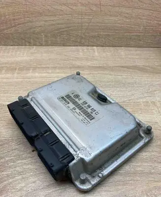 Volkswagen PASSAT B5.5 Engine control unit/module ECU 038906019CJ 0281010302
