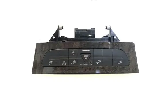 Mercedes-Benz E W211 Hazard light switch A2116800552