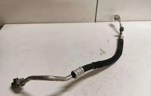 Subaru Outback (BS) Air conditioning (A/C) pipe/hose