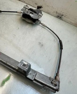 Renault Megane I Front door window regulator with motor 0130821720