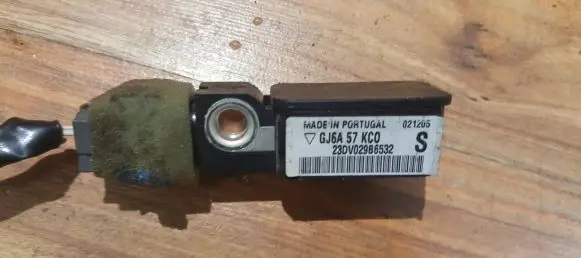 Mazda 6 Airbag deployment crash/impact sensor GJ6A57KC0