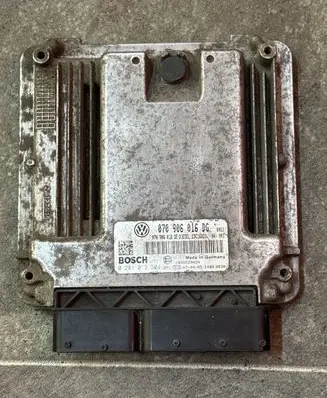 Volkswagen Touareg I Engine control unit/module 070906016DG 2034720