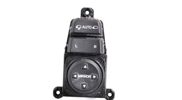 Hyundai Tucson TL Wing mirror switch 93573D3100
