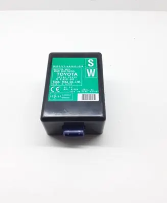 Toyota Avensis T270 Door control unit/module 8974005030 61B381000