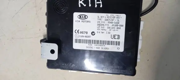 KIA Sportage Door central lock control unit/module 954003UEB0