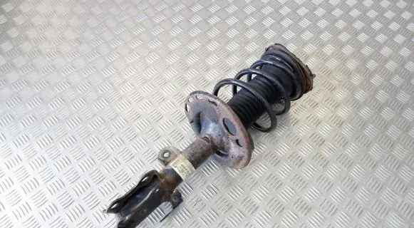 Toyota Avensis T270 Front shock absorber/damper 4852005330 4852009N20 4813105B80