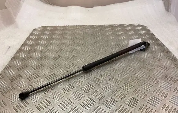 Mitsubishi Outlander Tailgate/trunk strut/damper 5802A505