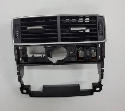 Audi A8 S8 D3 4E Rear air vent grill 4E0819203A