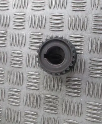 Honda Civic Crankshaft pulley KOOZBATEROZRZDU