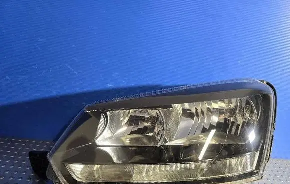 Skoda Yeti (5L) Headlight/headlamp 5L1941015D