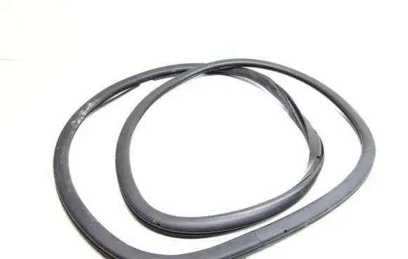 Bentley Flying Spur Front door rubber seal
