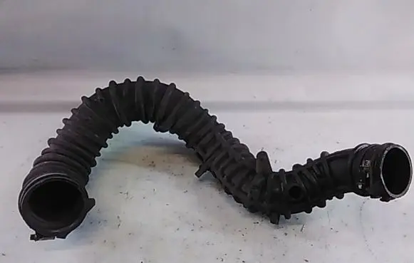 Opel Vivaro Intercooler hose/pipe 93856622