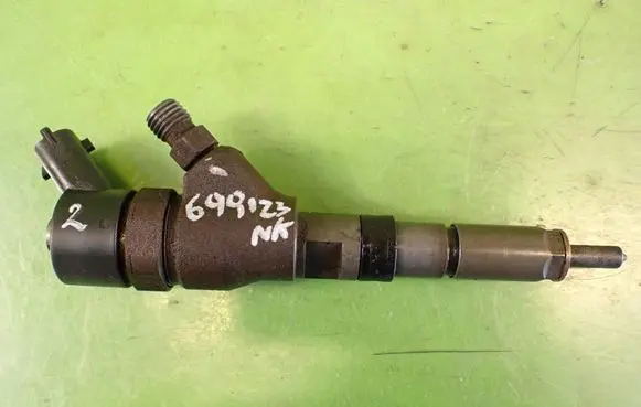 Citroen Xsara Fuel injector 0445110076