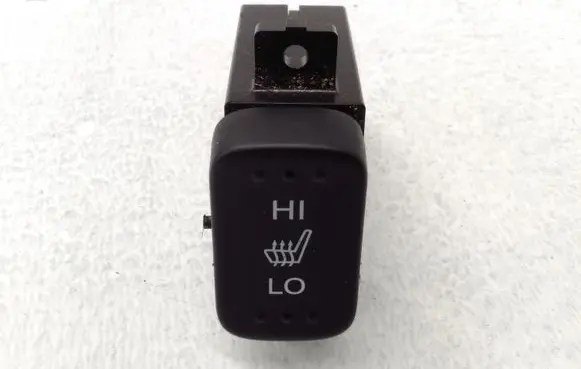 Honda CR-V Seat heating switch M32045