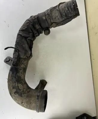 Hyundai Santa Fe Air intake hose/pipe 282122B100