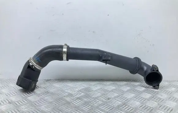 Volkswagen PASSAT B8 Intercooler hose/pipe 04L145770S 04L145828G 04L131111Q
