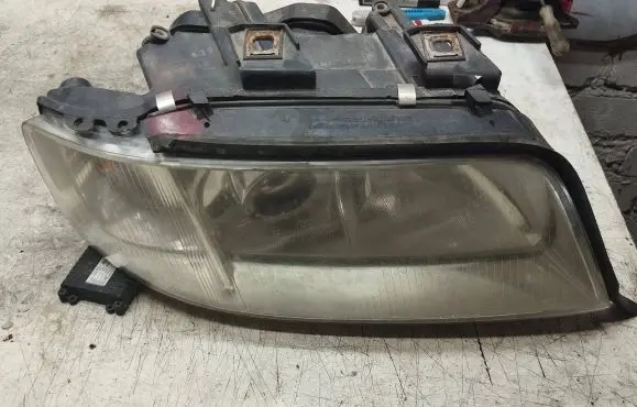 Audi A6 S6 C5 4B Headlight/headlamp