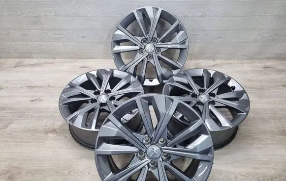 R17 alloy rim