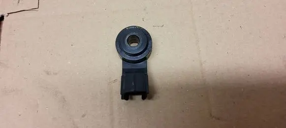 Toyota Avensis T250 Detonation knock sensor 1710001050 8961520090