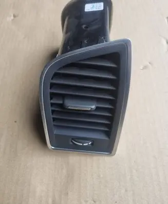 Volvo XC60 Dashboard side air vent grill/cover trim 31348655