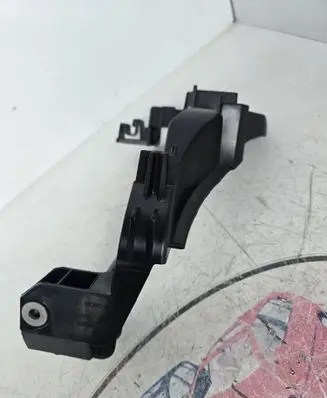 KIA Ceed Headlight/headlamp mounting bracket ET015E N6GF30