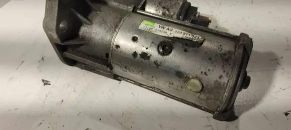 Volkswagen Caddy Starter motor 020911023R D7RS29 0191DSN