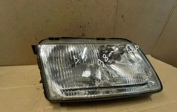 Audi A3 S3 8L Headlight/headlamp 001963034