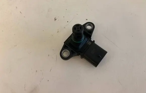 BMW 4 F32 F33 Air pressure sensor 7843531