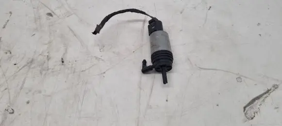 BMW 5 E60 E61 Windscreen/windshield washer pump E13021168 021168 502660