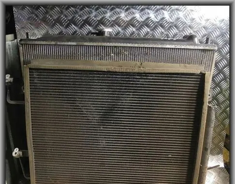 Mitsubishi Pajero Radiator set 