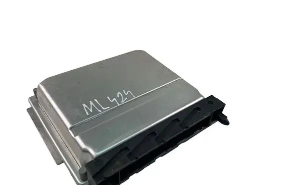 Volvo XC70 Engine control unit/module 0261207666 08675155A