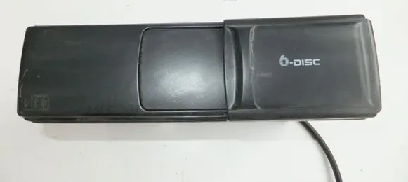 Volkswagen Touareg I CD/DVD changer 1J6035111