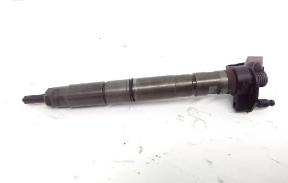 Audi A8 S8 D3 4E Fuel injector 0445115037 059130277AB