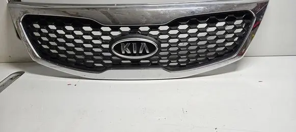 KIA Sorento Front bumper upper radiator grill 863502P000