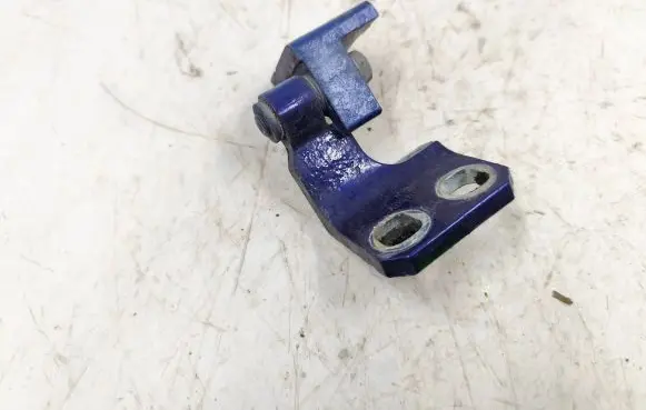 Alfa Romeo Giulietta Rear door lower hinge A048906