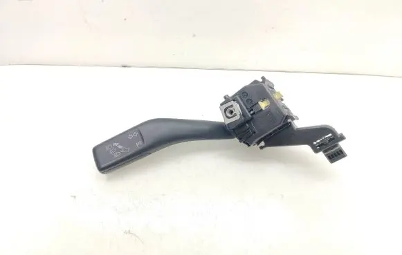 Volkswagen Caddy Indicator stalk 1K0953513E 01103510 10351080225462