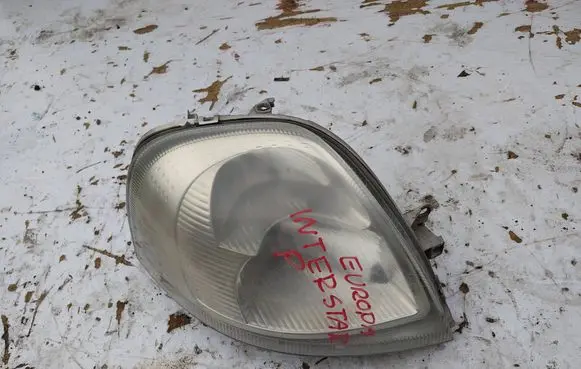 Nissan Interstar Headlight/headlamp 8200163518