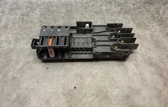 Mercedes-Benz E W211 Fuse module A2115452301