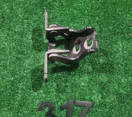 Dodge RAM Loading door hinge set 68058523AA