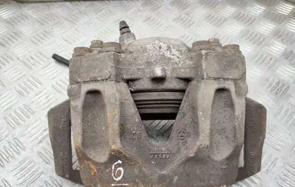 Mercedes-Benz CLS C218 X218 Front brake caliper 322X32