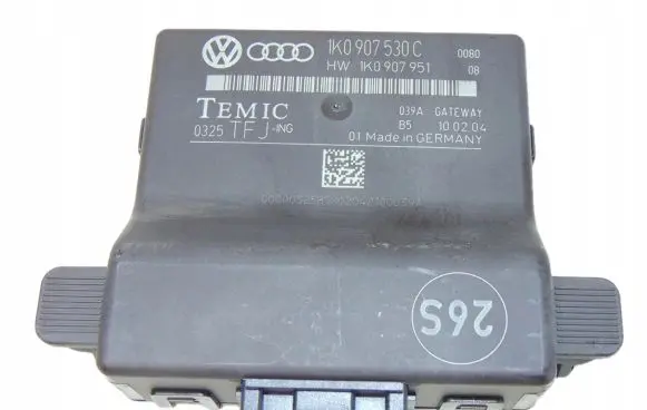 Volkswagen Golf V Gateway control module 1K0907530C